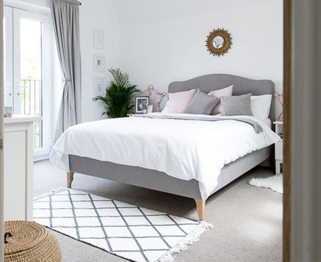 April κρεβατοκάμαρα